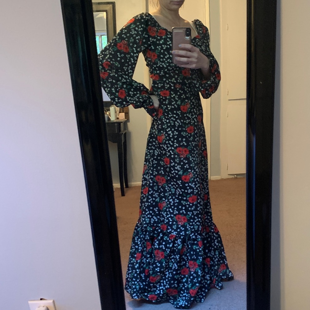 Floral maxi tea dress with flippy hem